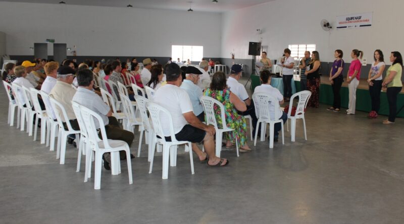 Secretária de Saúde, Joseane Sampaio, destacou o trabalho de prevenção em saúde, realizado com os pacientes diabéticos