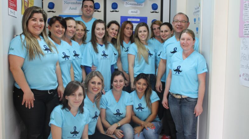 Equipes de saúde de todas as unidades estiveram envolvidas na campanha. Na foto, a equipe do ESF Guarany