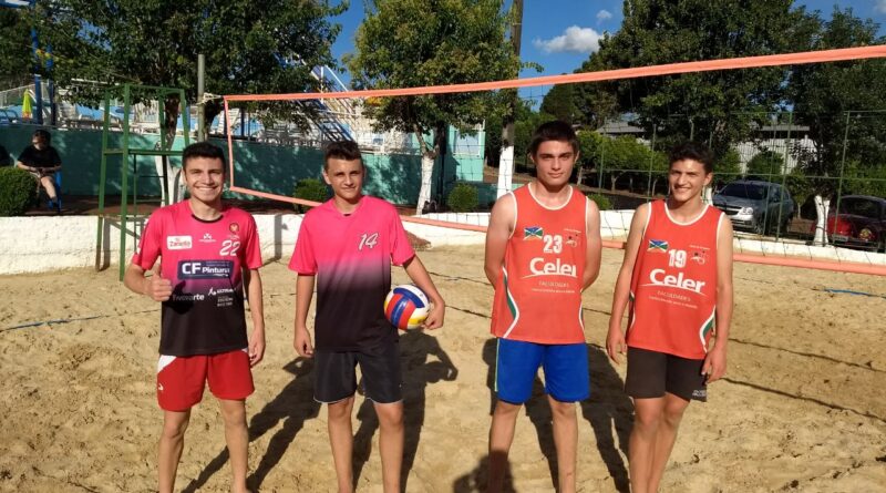 Jogos de vôlei de praia aconteceram na tarde desta quarta-feira (04)