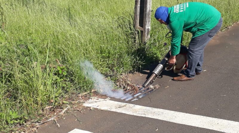 Serviço foi realizado nesta segunda-feira (05) no centro e bairros de Xaxim